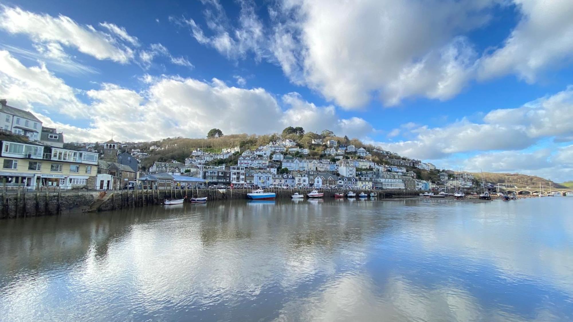 Looe With A View - Entire Apartment With Free Allocated Parking ภายนอก รูปภาพ